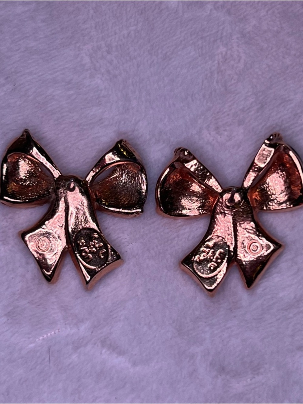 KJL for Avon Vintage Black Enamel Bow Earrings - Picture 3 of 5